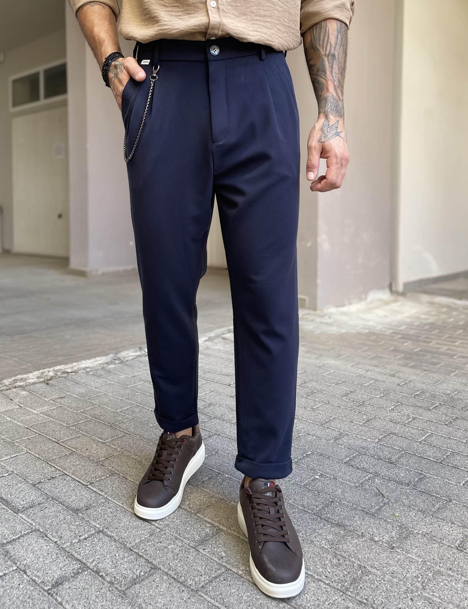 JOGGERMEN Joggermen ανδρικό μπλε υφασμάτινο παντελόνι με πιέτες και λάστιχο στην μέση 2003N